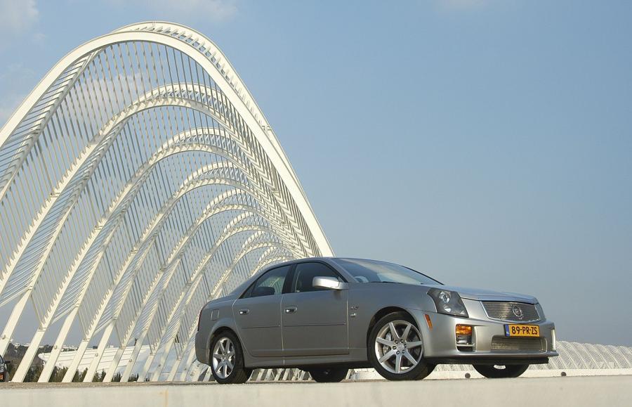  Cadillac CTS-V Coupe 2010 года  (фото 99 из 315)